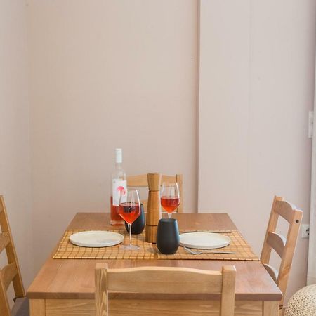 100M2 Luxury Apartment In The Heart Of Athens - Living Stone Emerald Exteriör bild